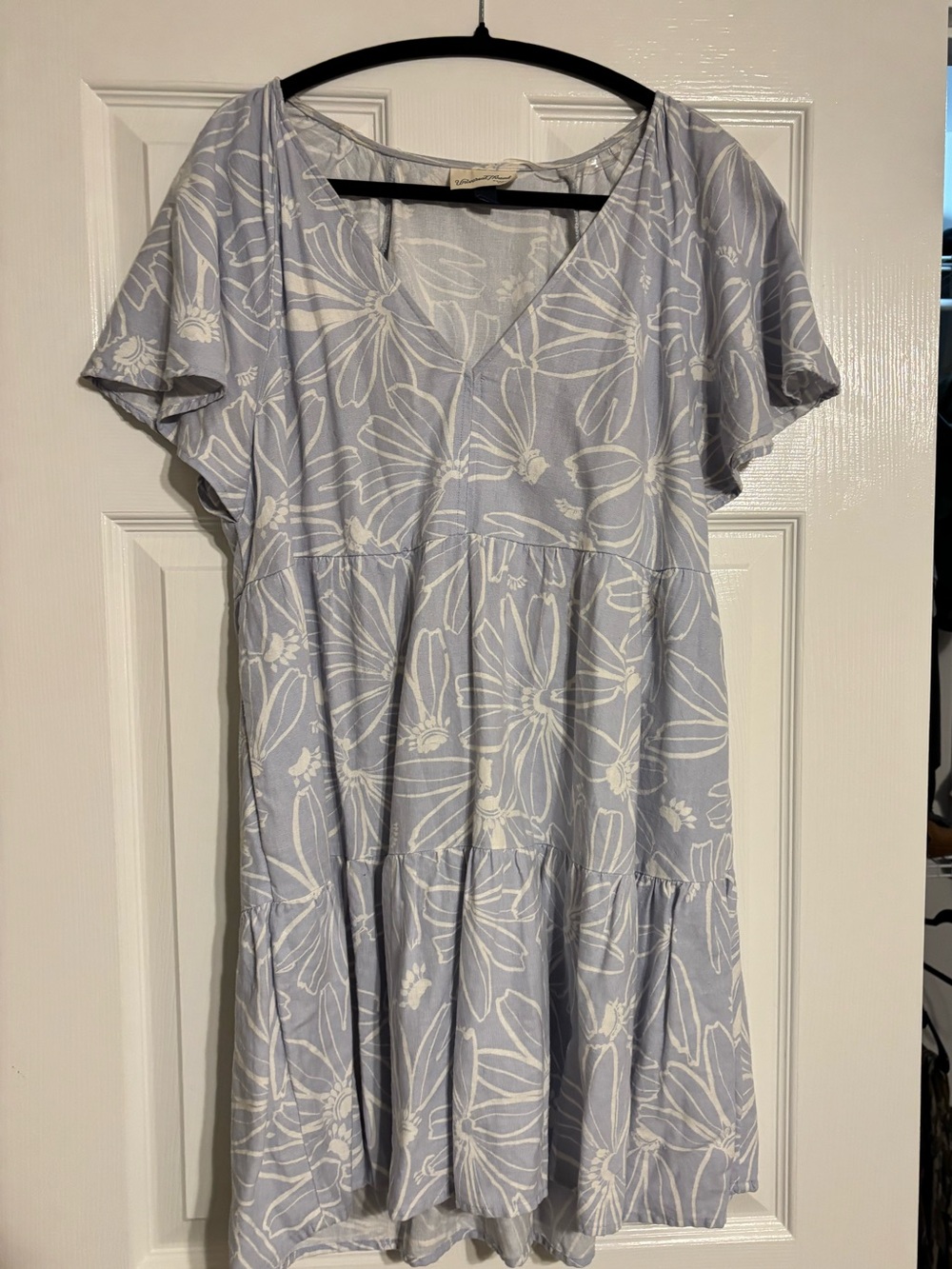 Universal Thread Light Blue and White Floral V-Neck Tiered Mini Dress